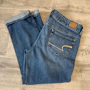 American Eagle Artist Crop Sz 8